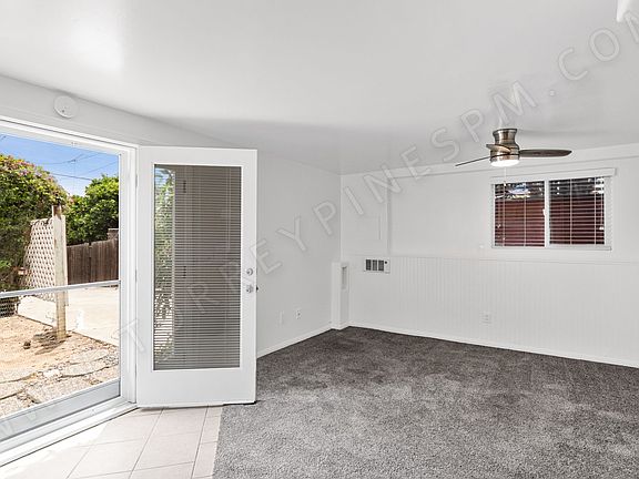 4th image of 2111 Emerald St Unit A