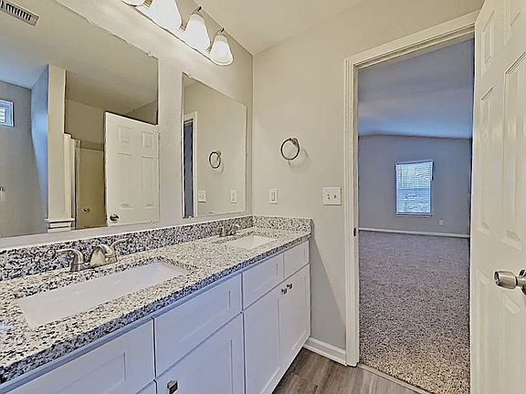 4th image of 4933 Autumn Oak Dr