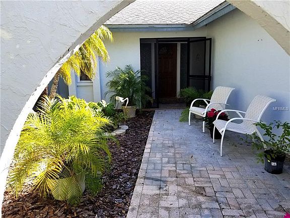 4th image of 1833 Oak Forest Dr W