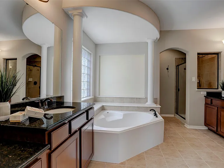 13419 Sunset Bay Ln — Photo 20