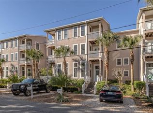 317 Neptune Rd, Saint Simons Island, GA 31522