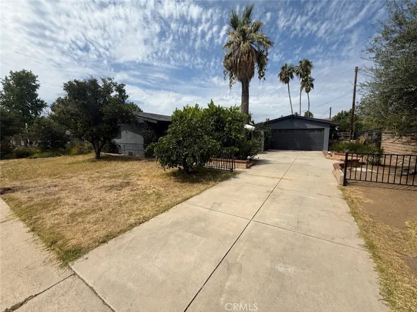 14917 Clymer St, Mission Hills, CA 91345