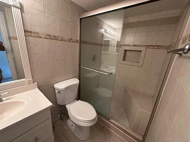 21 Abbey Ln #107 — Photo 8