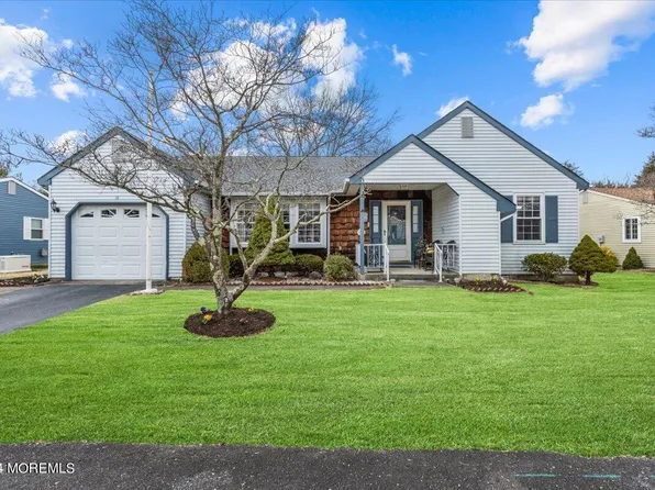 10 Cranston Court #64, Whiting, NJ 08759