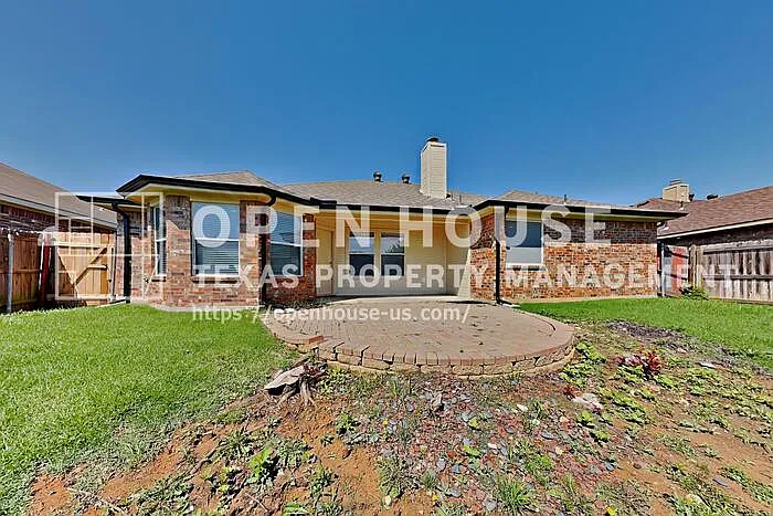 1712 Martinique Dr — Photo 18