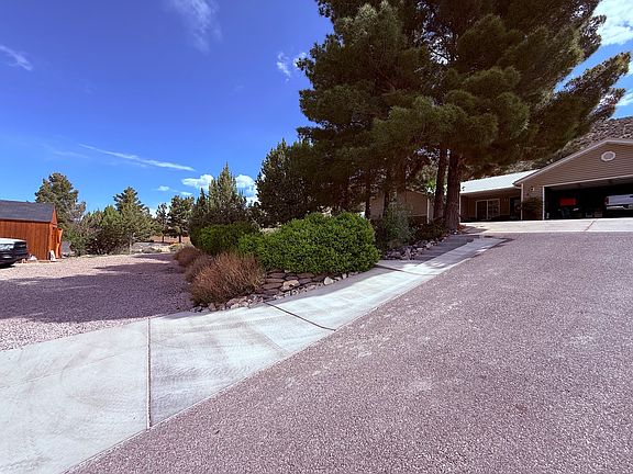 3rd image of 8178 N Diamond Valley Dr