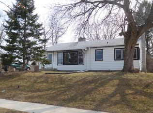 3319 W Cold Spring Rd, Greenfield, WI 53221