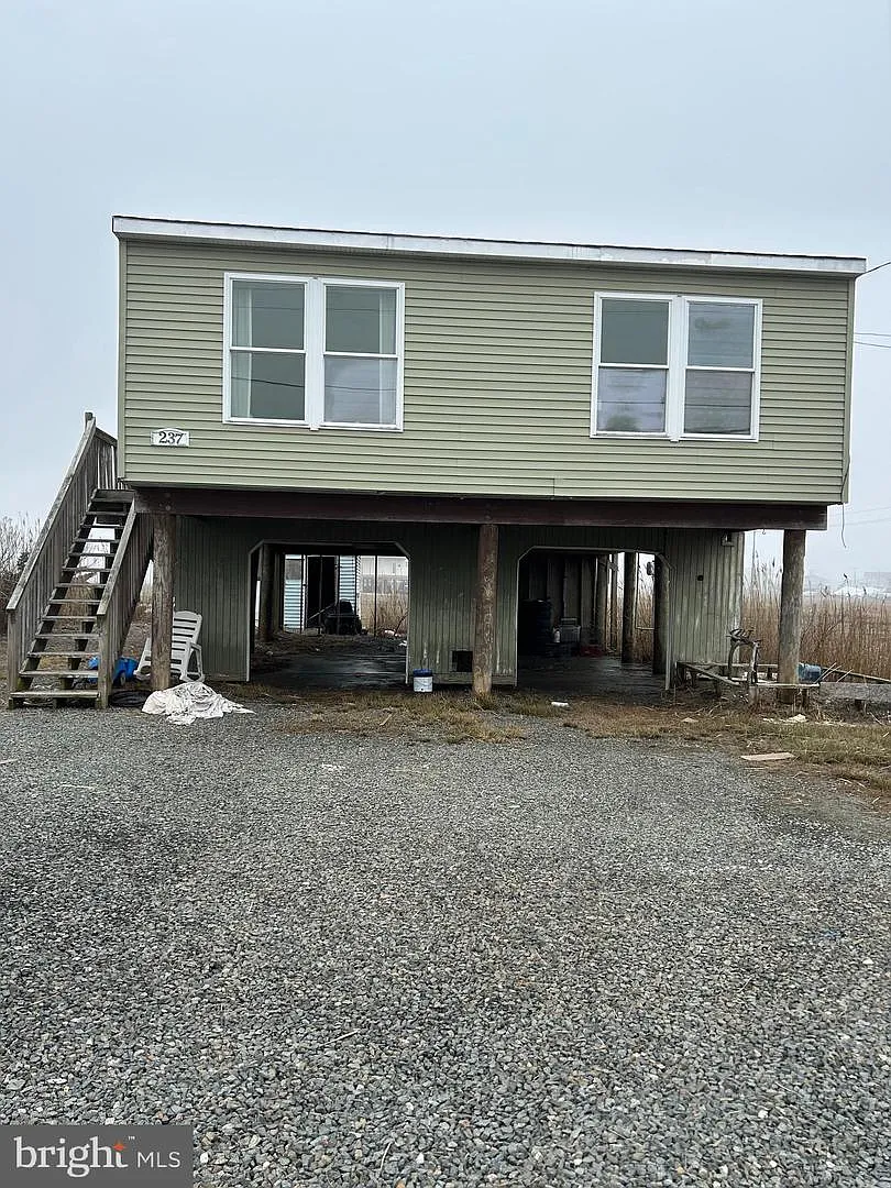 237 S Creek Dr photo 1