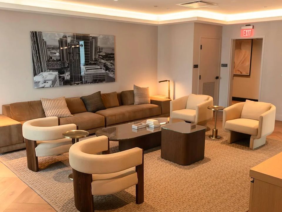 1st image of 121 NE 5th St #Penthouse 4000