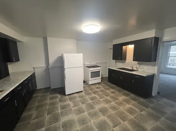 605 Milwaukee Ave NW, Grand Rapids, MI