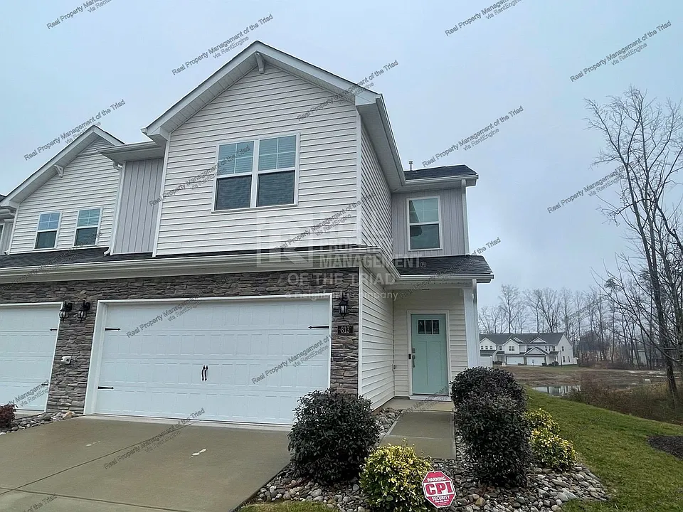 813 Riley Ln