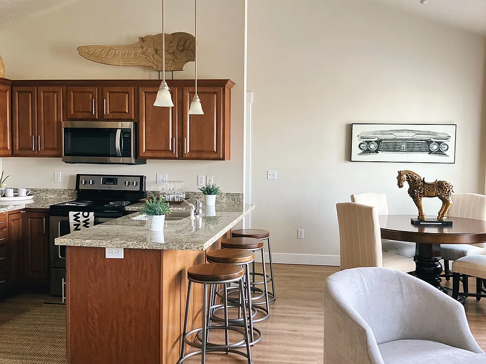 Riverwalk Apartments