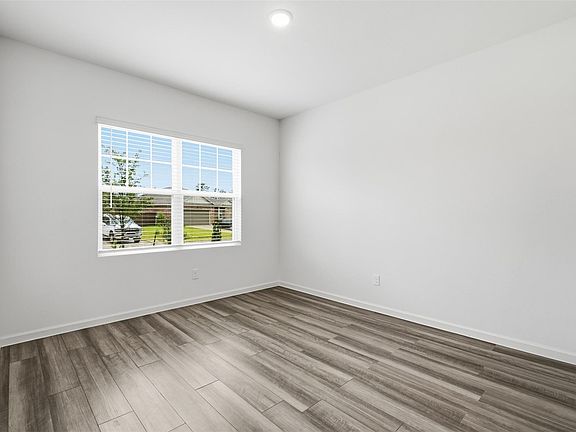 5th image of 21630 Cottage Ln