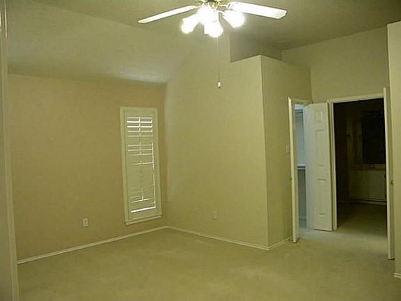 5th image of 2405 Garden Creek Dr