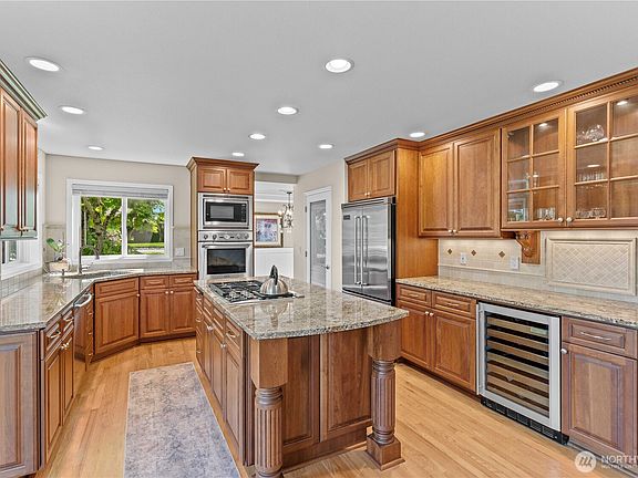 4th image of 3805 90th Avenue Ct E