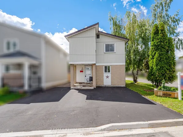 44 Grand Valley Dr, Brampton, ON L6S 2L1