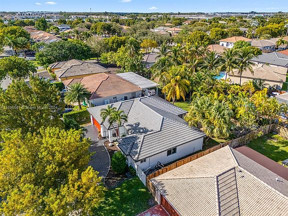 5th image of 8939 NW 165th Ter