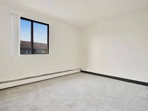 5th image of 35 Log St APT 3D