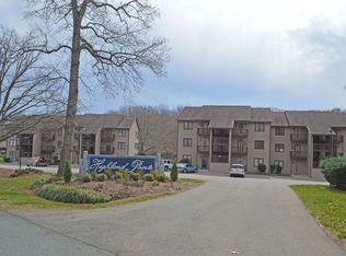 620 Montevista Rd APT 3, Union Hall, VA 24176