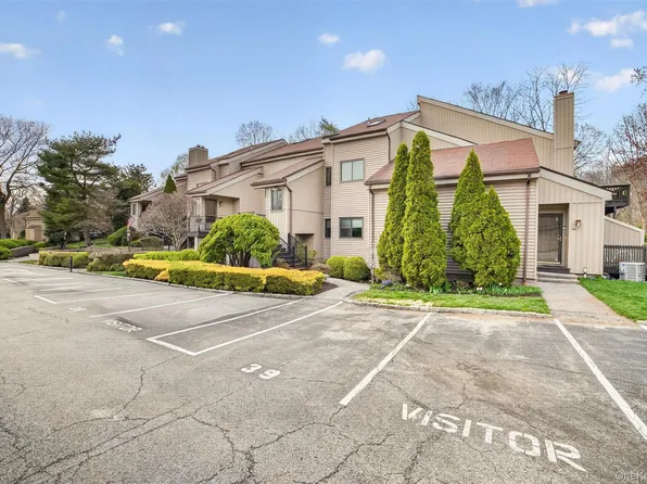 9 Nicole Circle #8, Ossining, NY 10562