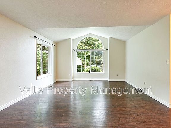 5th image of 5455 Norma Ave SE