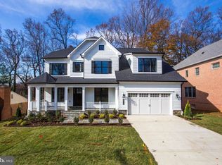 5610 Durbin Rd, Bethesda, MD 20814