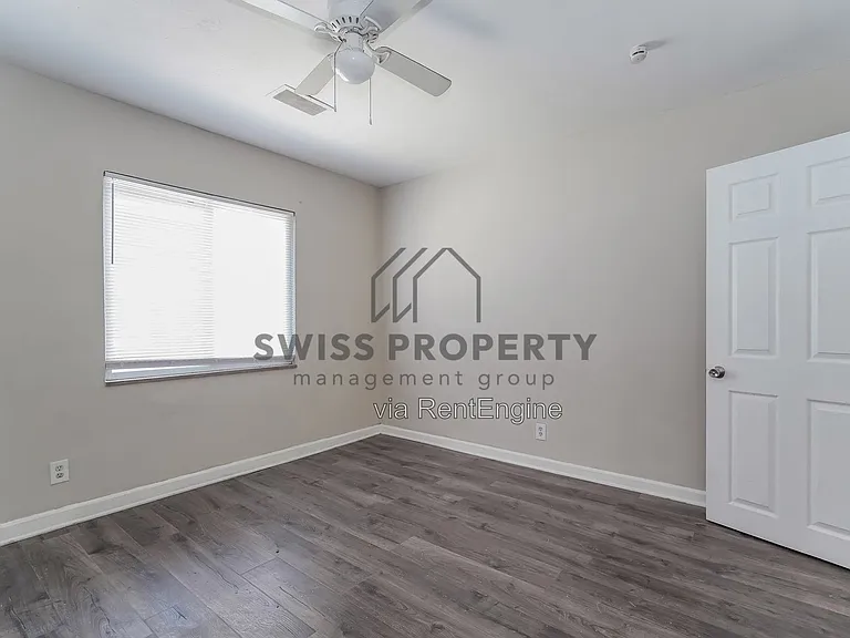 1436 Oakwood Ave — Photo 8