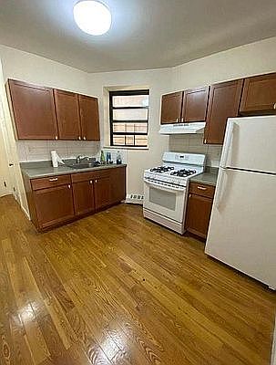 1st image of 152 W 124th St #200