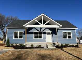 212 15th Ave E, Springfield, TN 37172