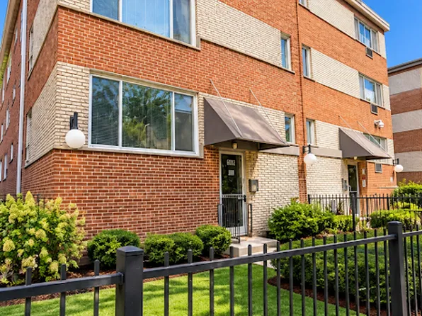 (undisclosed Address), Chicago, IL 60660