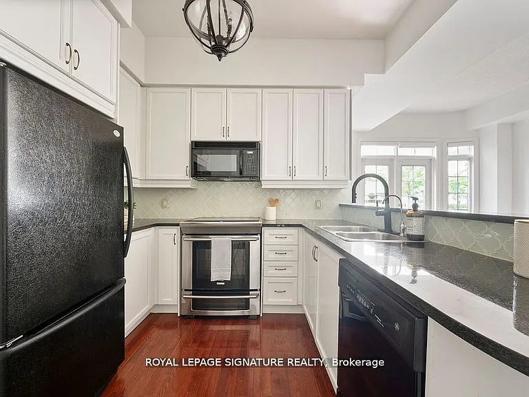 1 Rean Dr #Townhouse 9 — Photo 10
