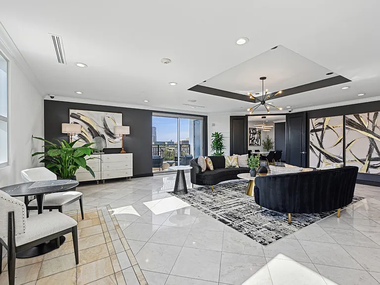 Dominion Post Oak — Photo 37