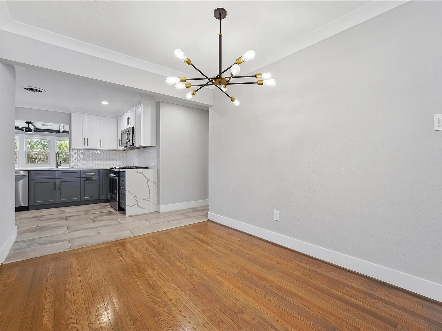 3 bed, 2.0 bath, 1480 sqft, $3,700 — Photo 3