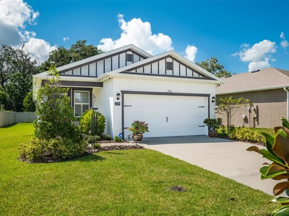 7906 Wheat Stone Dr, Zephyrhills, FL 33540