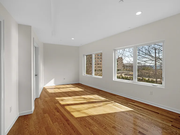 172 Kimball Ave #2 — Photo 15