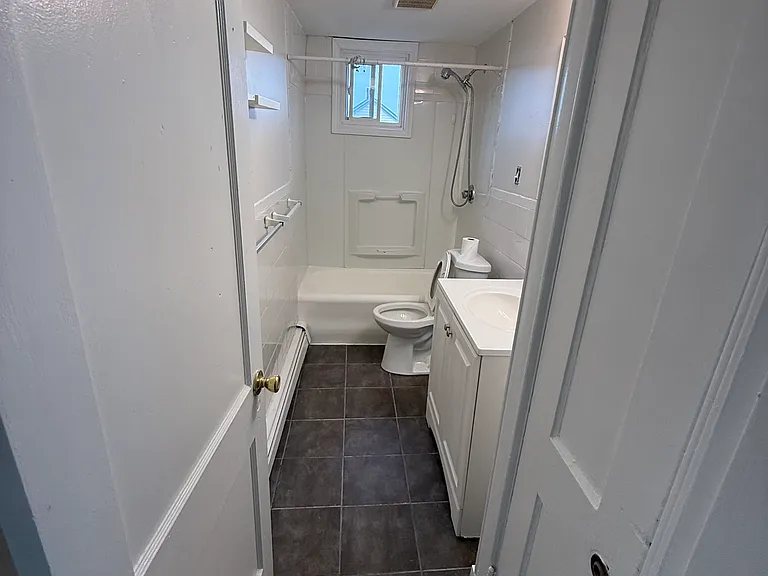 136 Anthony Ave #3 — Photo 6