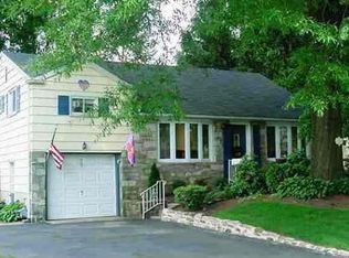 29 Northview Dr, Glenside, PA 19038