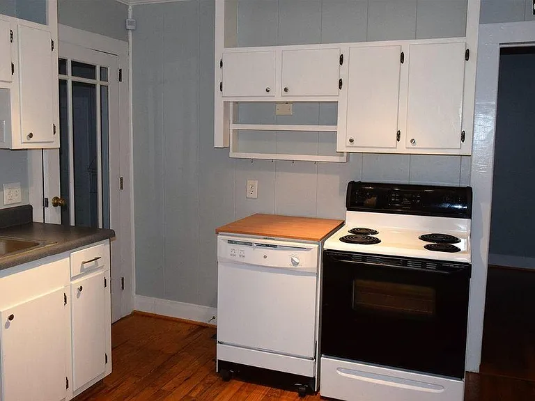 806 S Woodrow St — Photo 5