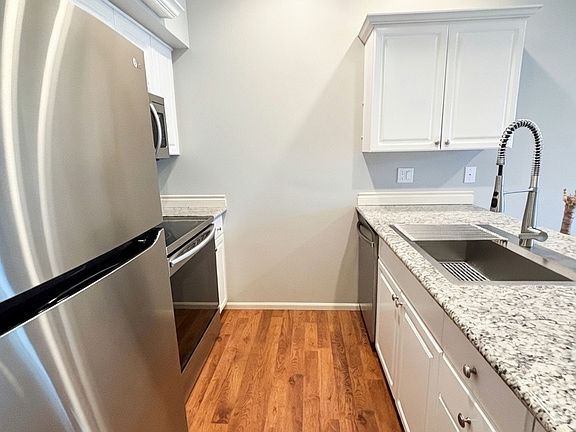 3rd image of 122 State St S APT 107E