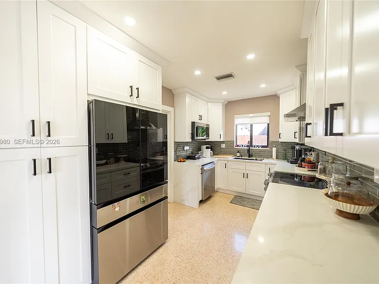 17901 SW 92nd Ct — Photo 9