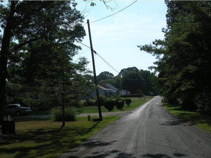 2nd image of 127 Woodvue Dr