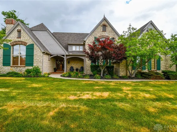 249 Signature Dr S, Xenia, OH 45385