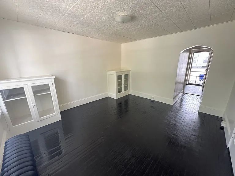 557 Lincoln St #2 — Photo 6