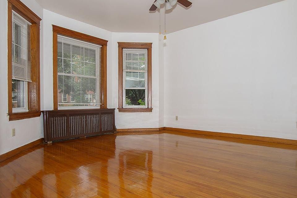 1st image of 1411 W Olive Ave #1