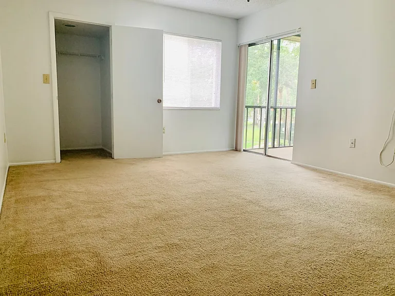 112 Cypress Ct — Photo 6