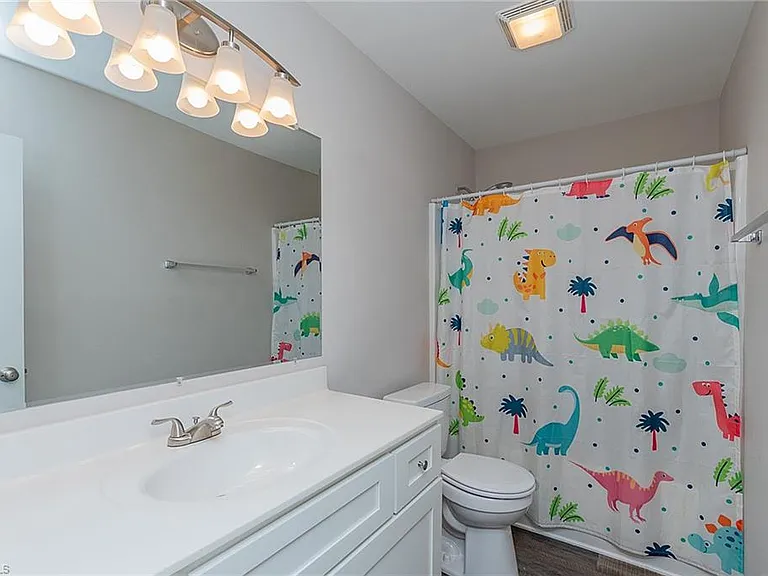 1 Lambeth Dr — Photo 15