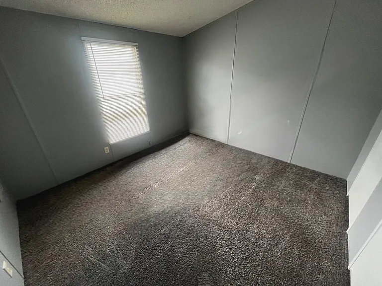 420 N 200 W #MAIN — Photo 3