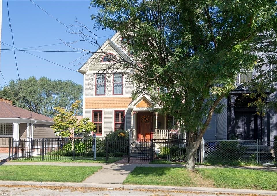1st image of 2910 Franklin Blvd