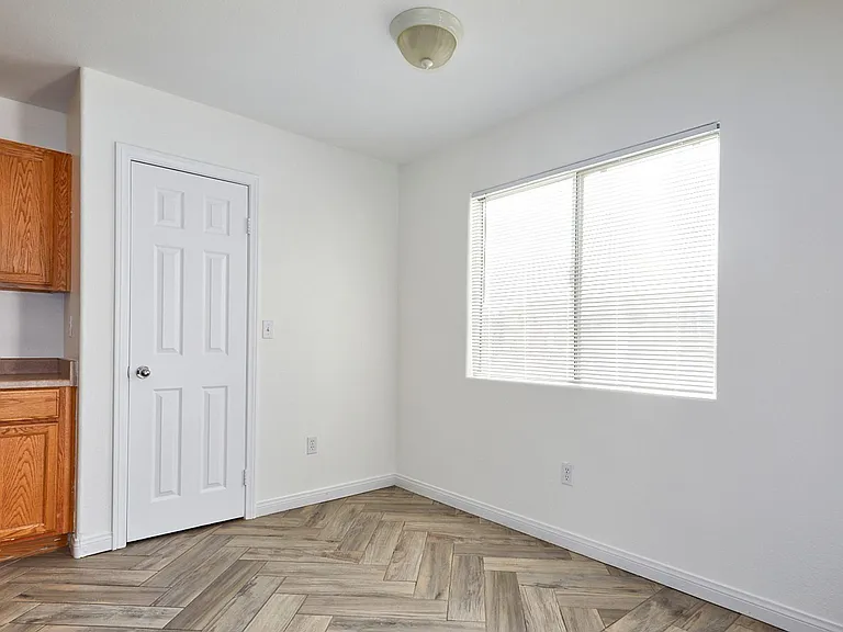 25029 Avenida Laredo — Photo 19