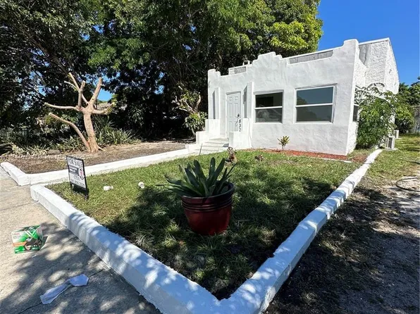 832 N C St, Lake Worth, FL 33460